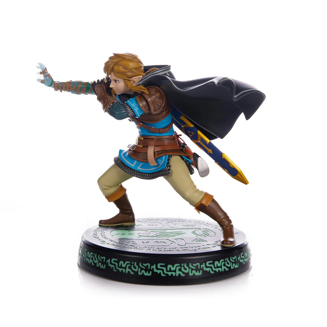 First 4 Figures: Tears of the Kingdom: Link 9" [Statue]