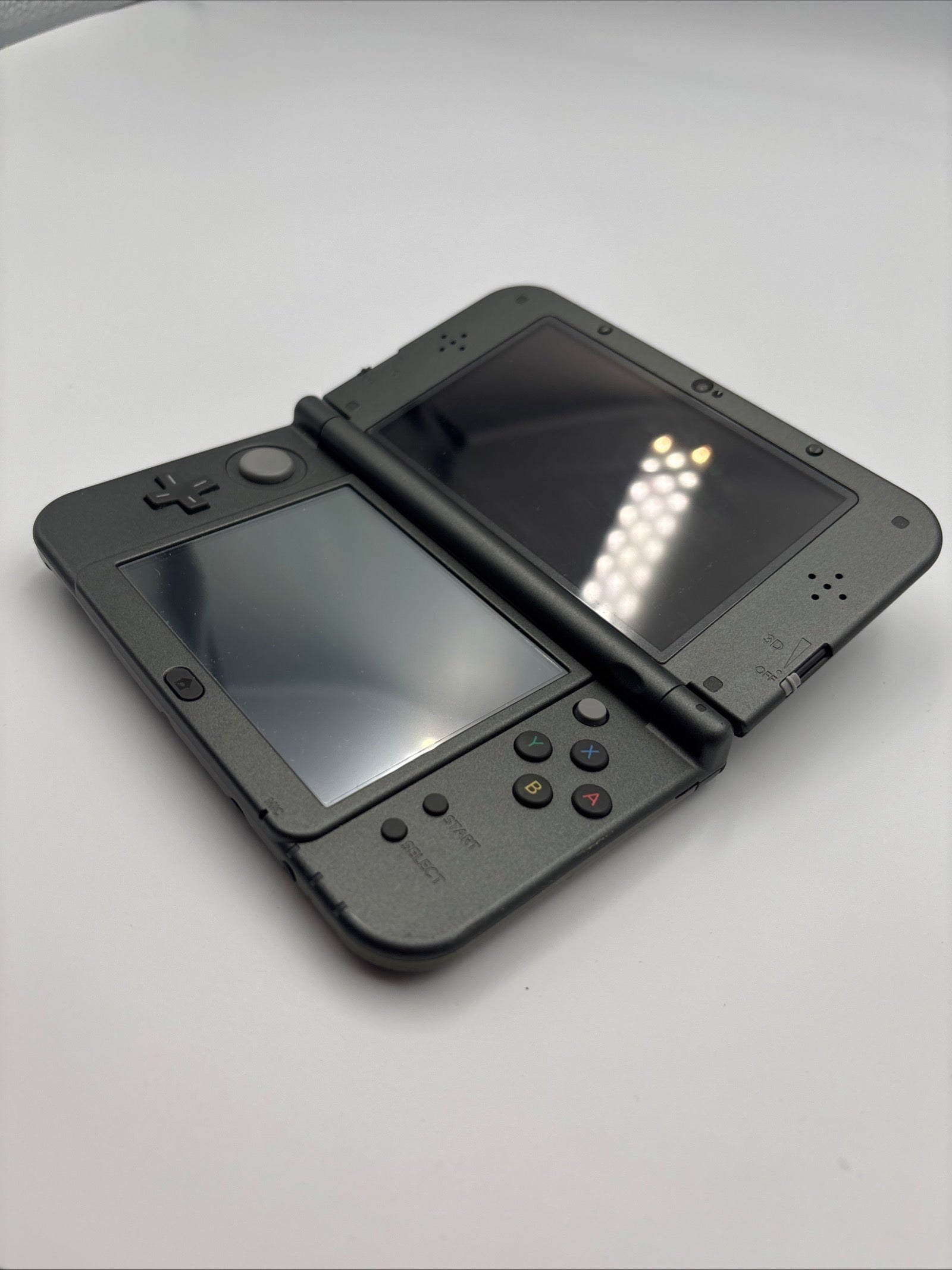 Nintendo 3DS: XL Majora's Mask Edition [Pre-Owned]