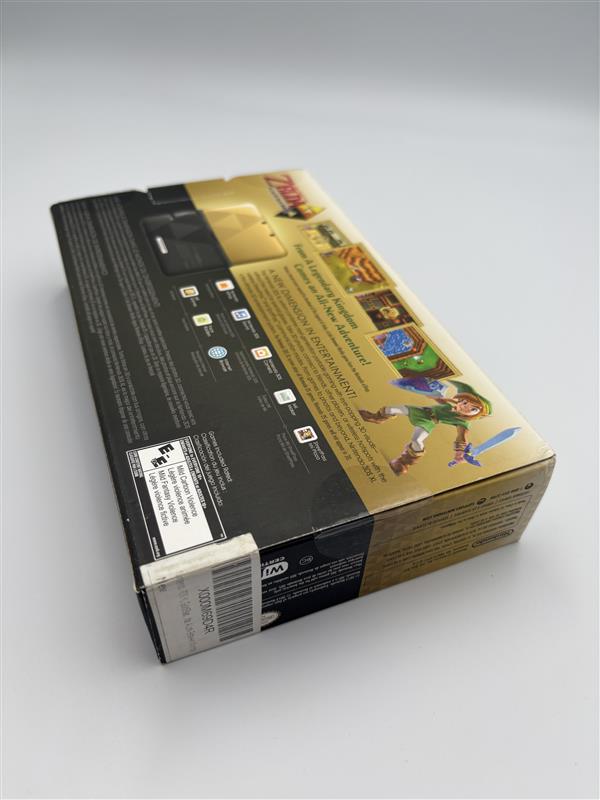 Nintendo 3DS: XL Zelda Edition - A Link Between Worlds [Pre-Owned]