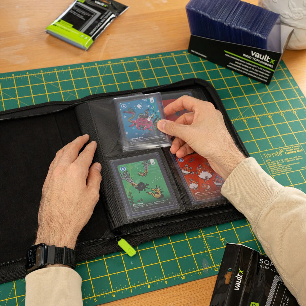 Vault X: Exo-Tec 4-Pocket [Toploader Zip Binder]